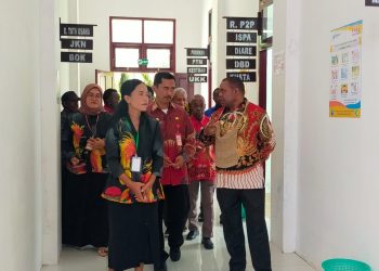 Bupati Upayakan Semua Puskesmas di Manokwari Miliki Mobil Ambulan