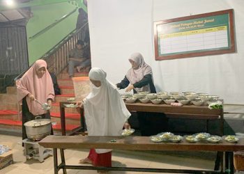 Dewan Keluarga Masjid An-Nur Wosi Mengadakan Buka Puasa Bersama