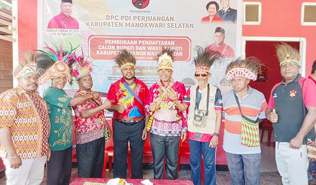 Serasi, Bernard-Mesakh Kembalikan Formulir Pendaftaran Balon Bupati dan Wabup Mansel ke Sekretariat PDI Perjuangan