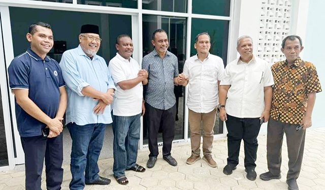 Kasihiw dan Umlati Silaturahmi Bicara Potensi Maju Pilkada PBD 2024 