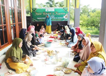Jaga Kebersamaan Warga Waraitama SP1 Laksanakan Halal BI Halal Serta Lebaran Ketupat
