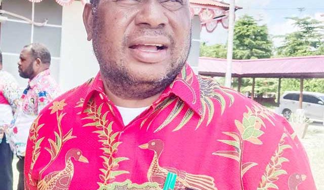 Bupati Waran Himbau Masyarakat Mansel Tak Panik Soal Isu Danau Anggi