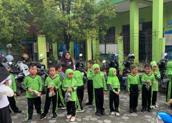 Dinkes Manokwari Lakukan Larvasida Malaria di Nuni