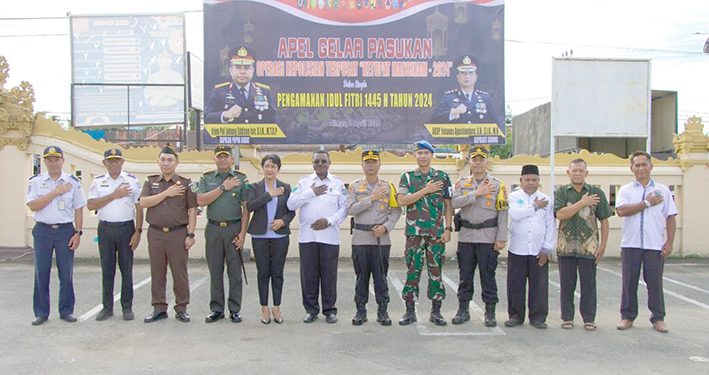 Polda PapuaBarat Gelar ApelPasukanOperasi Ketupat Mansinam 2024