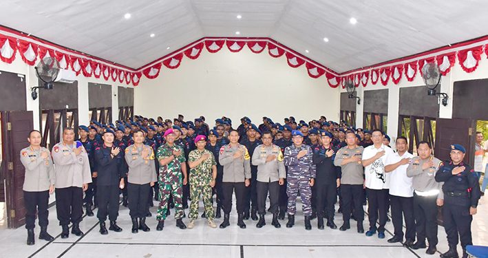 Kapolda Papua Barat Beri Arahan Mediasi terhadap Personil Brimob