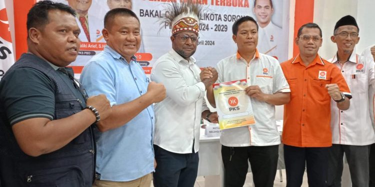 Auguste Sagrim Siap Maju Bakal Calon Wali Kota Sorong