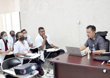 Lapas – Bapas Sorong Ziarah dan Tabur Bunga di TMP Tri Jaya Sakti