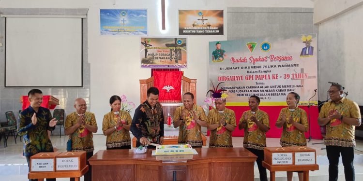 Umat GPI Papua se-Manokwari Raya Rayakan HUT ke-39