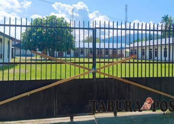 Dinilai Tidak Transparan, Wakil Rakyat Palang Kantor BPKAD Mansel