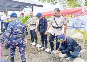 Peduli Lingkungan Dan Penyerahan Benih Ikan Warnai Peringatan Hari Bhayangkara Ke-78 Polres Teluk Bintuni