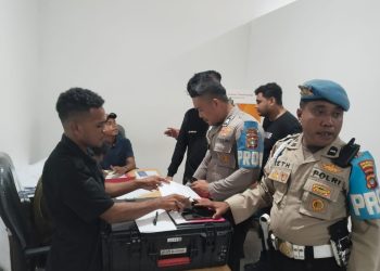 Judol Semakin Marak, Kapolresta Manokwari Razia Handphone Anggotanya