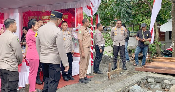 Kapolda Papua Barat Apresiasi Pembangunan PAUD di Fanindi Pantai