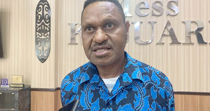 Pegaf Terbaik Urusan Kepegawaian, Kinerja Eduard Dowansiba Diapresiasi Bupati Pegaf
