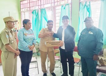 Dua Anak Ketua KPU Pegaf Akhirnya Dipulangkan kepada Keluarganya