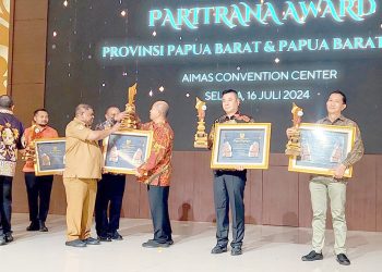 Disdukcapil Fakfak Melakukan Pendataan Orang Asli Papua