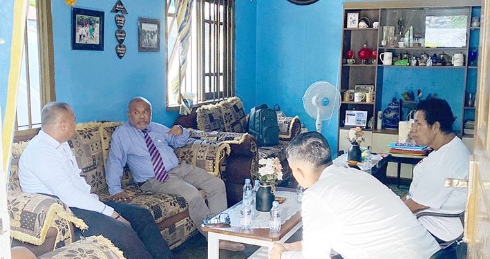 Pegaf Terbaik Urusan Kepegawaian, Kinerja Eduard Dowansiba Diapresiasi Bupati Pegaf