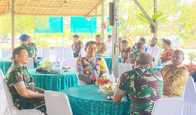Bupati Teluk Bintuni Himbau Seluruh Komponen Masyarakat Ikut Sukseskan Pilkada Serentak Tahun 2024