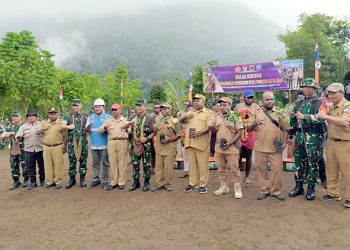 Petani Kopi di Distrik Mokwam Dapat Bantuan 16.000 Bibit Pohon Kopi Arabica