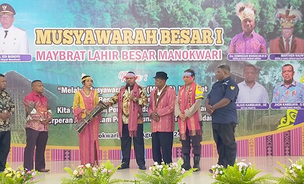 Bupati Manokwari Berharap Mubes I Masyarakat Maybrat Labema Lahirkan Pengurus Terbaik