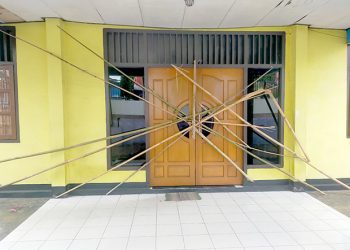 Kantor Kesbangpol Manokwari Dipalang Buntut Hasil Seleksi DPRK Otsus