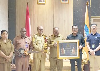 Program Perlindungan Ketenagakerjaan Pemkab Manokwari Terbaik di Papua Barat