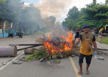 Sejumlah Jalan Dipalang Pasca Pengumuman Tambahan Formasi CPNS 2018 dan CPNS-PPPK 2021