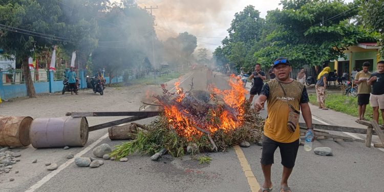 Sejumlah Jalan Dipalang Pasca Pengumuman Tambahan Formasi CPNS 2018 dan CPNS-PPPK 2021