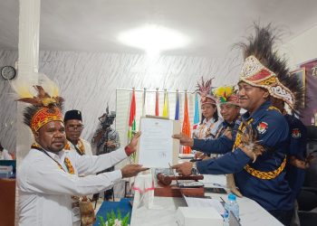 KPU Nyatakan Berkas Pencalonan Pasangan Bernard-Mesakh Lengkap dan Diterima