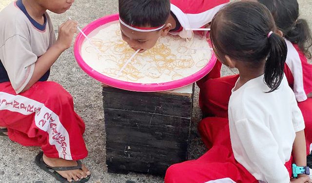 Puluhan Anak di RT3 RW3 Wosi Dalam Meriahkan Hari Kemerdekaan Dengan Berbagai Lomba