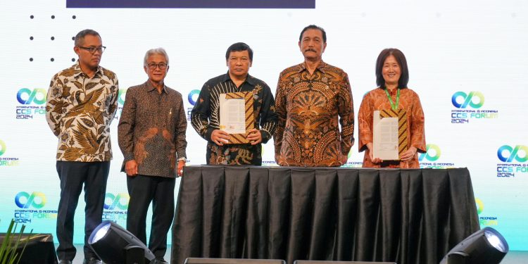 Unipa Mewisuda 458 Wisudawan dan Wisudawati