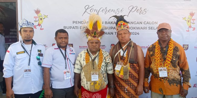 Sempat Dikembalikan, Berkas Pencalonan Pasangan FRENSA Akhrinya Diterima KPU Mansel