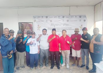 PDI Perjuangan Bersama Tokoh Masyarakat Serahkan Tanggapan ke KPU Mansel