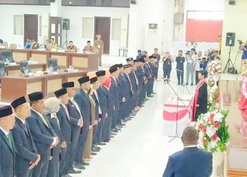 25 Anggota DPRD Kabupaten Sorong Masa Bhakti 2024-2029 Ucap Sumpah Janji Jabatan
