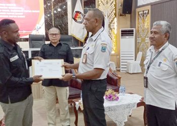 Terima Hasil Pemeriksaan Kesehatan Para Bakal Calon, Yosak Ajak Masyarakat Pegaf Tetap Jaga Kamtibmas