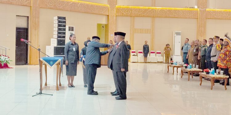 Pejabat Sementara Bupati Fakfak dan Teluk Wondama Dilantik Temongmere