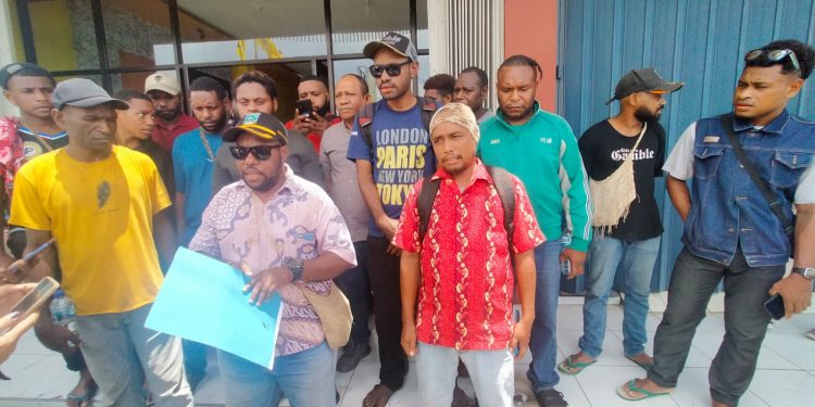 Pemuda Arfak Desak Orgenes Wonggor Kembali Pimpinan DPR Papua Barat