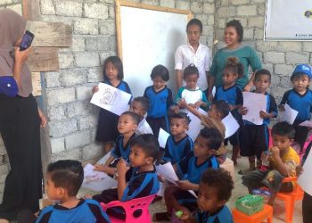 Dinas Pendidikan Papua Barat Pastikan Bantu Meubeler ke Sekolah Yayasan Cahaya Papua