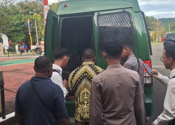 Mantan Plt Kadisdikbud Manokwari dan Dua Kontraktor Jadi Tersangka Dugaan Tipikor Pengadaan Seragam