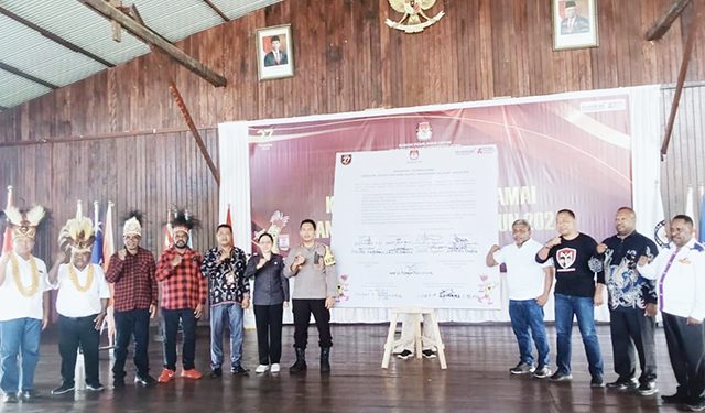 KPU Mansel Gelar Deklarasi Kampanye Pilkada Damai Bersama Paslon Bupati-Wakil Bupati dan Forkopimda