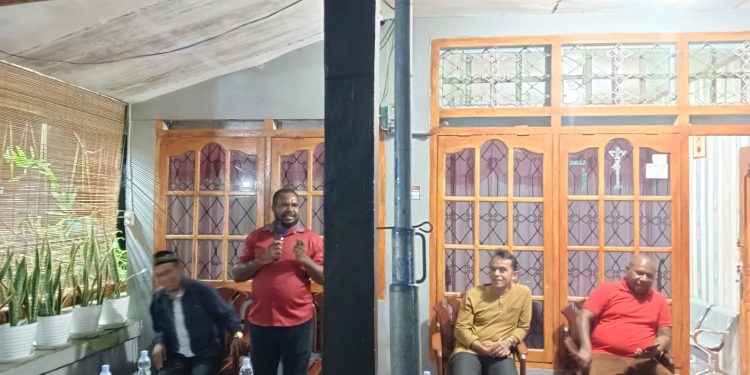Silaturahmi dengan Warga Oransbari, Bernard-Mesakh Diakui sebagai Sosok Pemimpin yang Bisa Melanjutkan Pembangunan Mansel