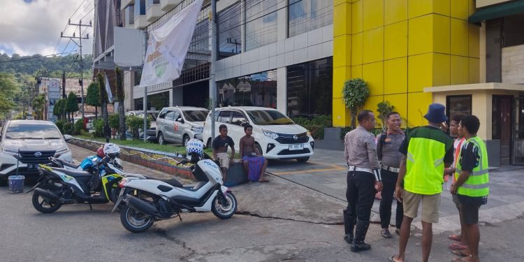 Parkir dan Penarikan Karcis Kendaraan di Pasar Wosi akan Ditertibkan