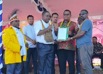 Hermus Indou Berharap Warga Distrik Mansel Mendukung Pasangan HERO