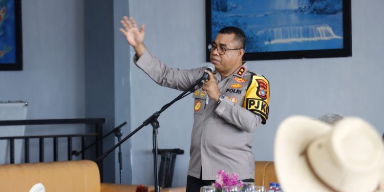 Sidak Gudang Pangan, Pj Gub Pastikan Stok Bapok Aman