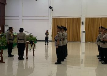 Simpatisan – Pendukung Nakeus Muid Blokade Jalan Menuju Aston Niu Hotel