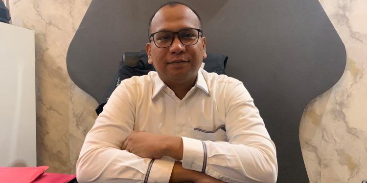 Penyidik Uji Barang Bukti Senpi Home Industry