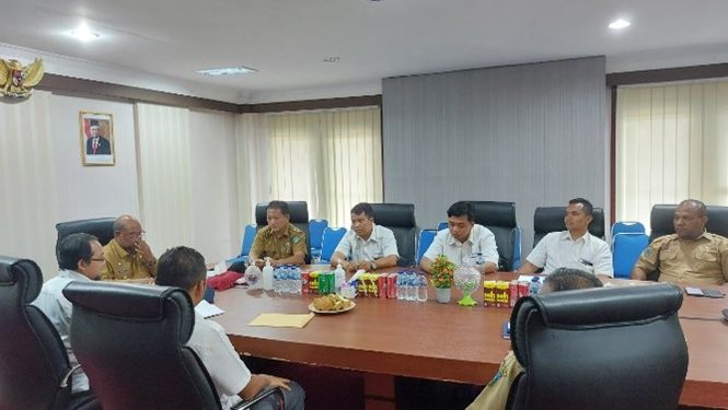 Setda Papua Barat Gelar Jalan Sehat Berhadiah