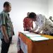 Toansiba Serahkan Jabatan Sekwan Papua Barat Kepada Fatubun