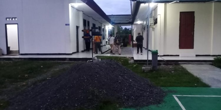 Kakak Sepupu Terdakwa Titipi Karton Berisi 6 Kg Ganja, Ikan Asar dan Sayur Kangkung