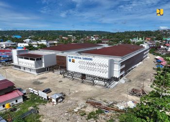 Sangkutu’ Banne Manokwari Berbagi Kasih di Semi Meta Bahagia Manokwari