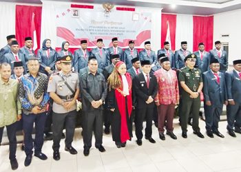 25 Anggota DPRD Mansel Dilantik, 6 Diantaranya Wajah Lama